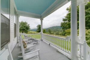 ComingSoonHillcrest_184490