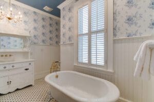 ComingSoonHillcrest_184506