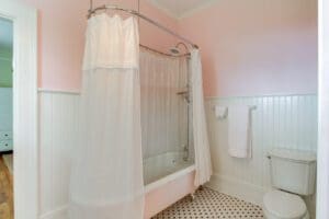 ComingSoonHillcrest_184525